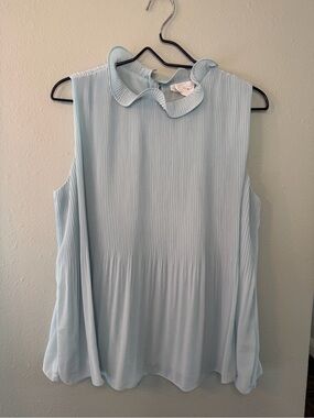 Dee Dee Pleated Sleeveless Blouse Light Blue Ruffle Collar Keyhole Back Size M